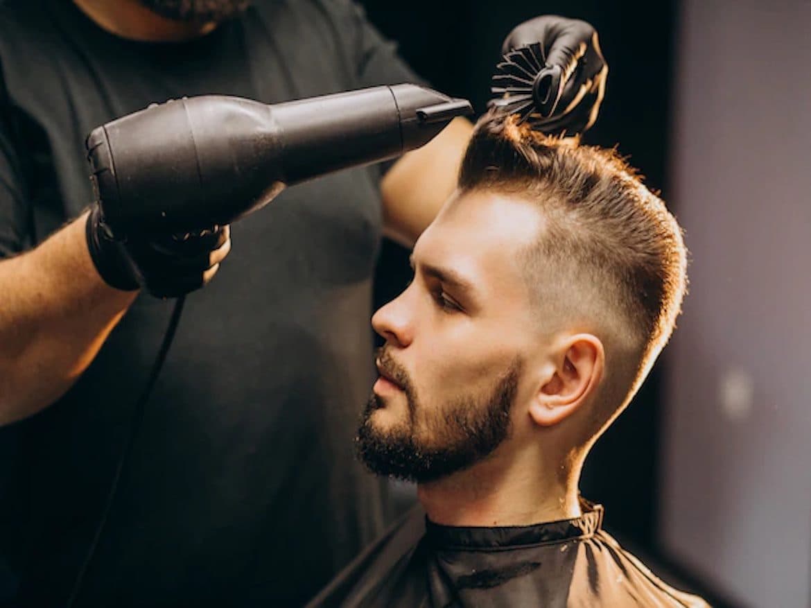 Barbershop et salon à remettre à La Sarraz, VD