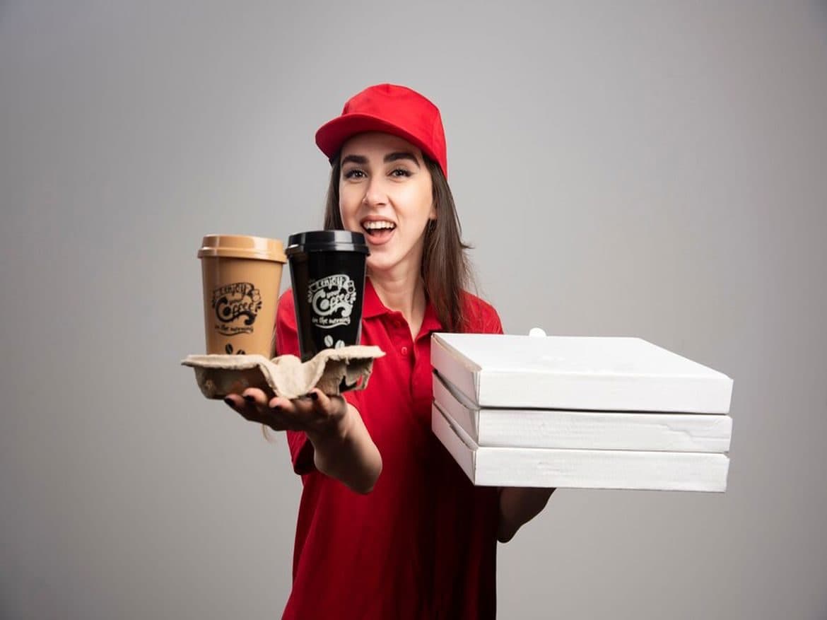 Snack livraison de pizzas à vendre à Neuchâtel