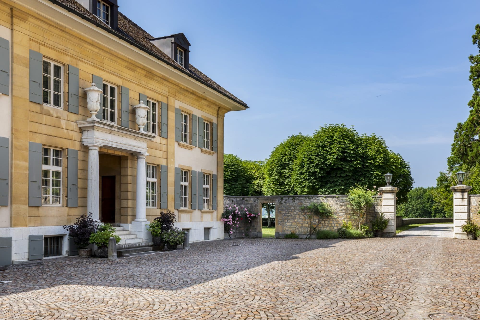 Exceptional estate for sale near Neuchâtel region - 2