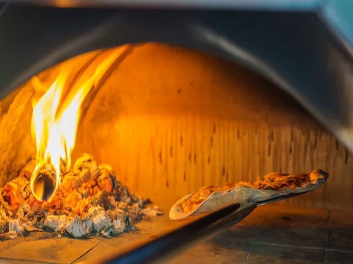 Pizzeria équipée à vendre au centre de Neuchâtel