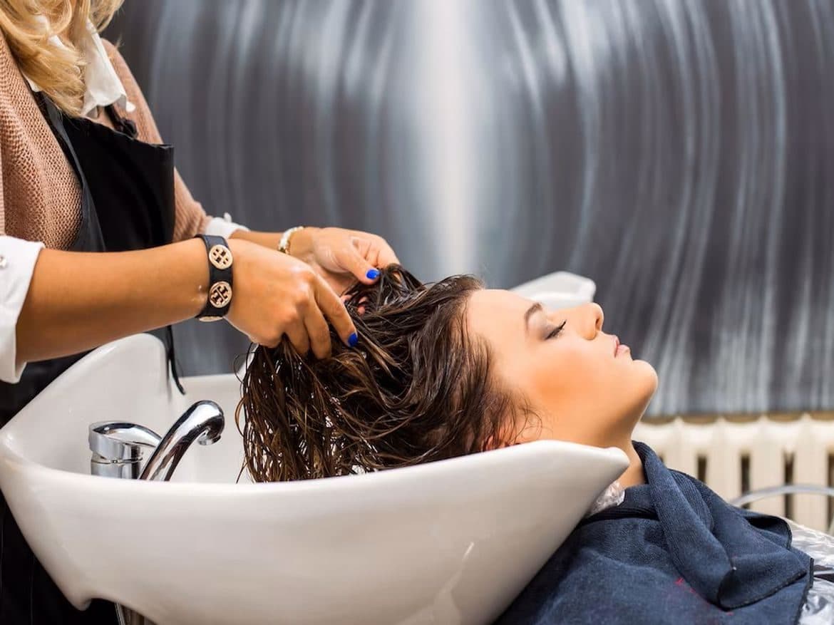 Salon de coiffure à vendre à Bulle, canton de Fribourg