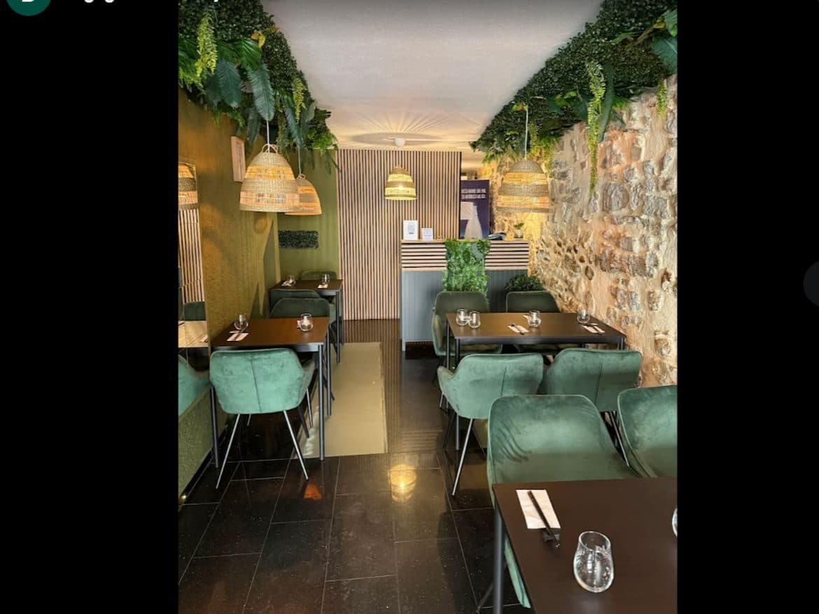Café-restaurant à vendre en vieille ville de Bienne