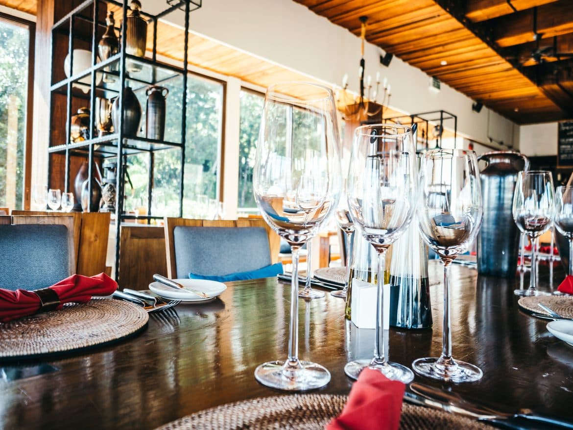 Restaurant-Bar Eventlokal zu verkaufen, Neuenburger Berge - 2