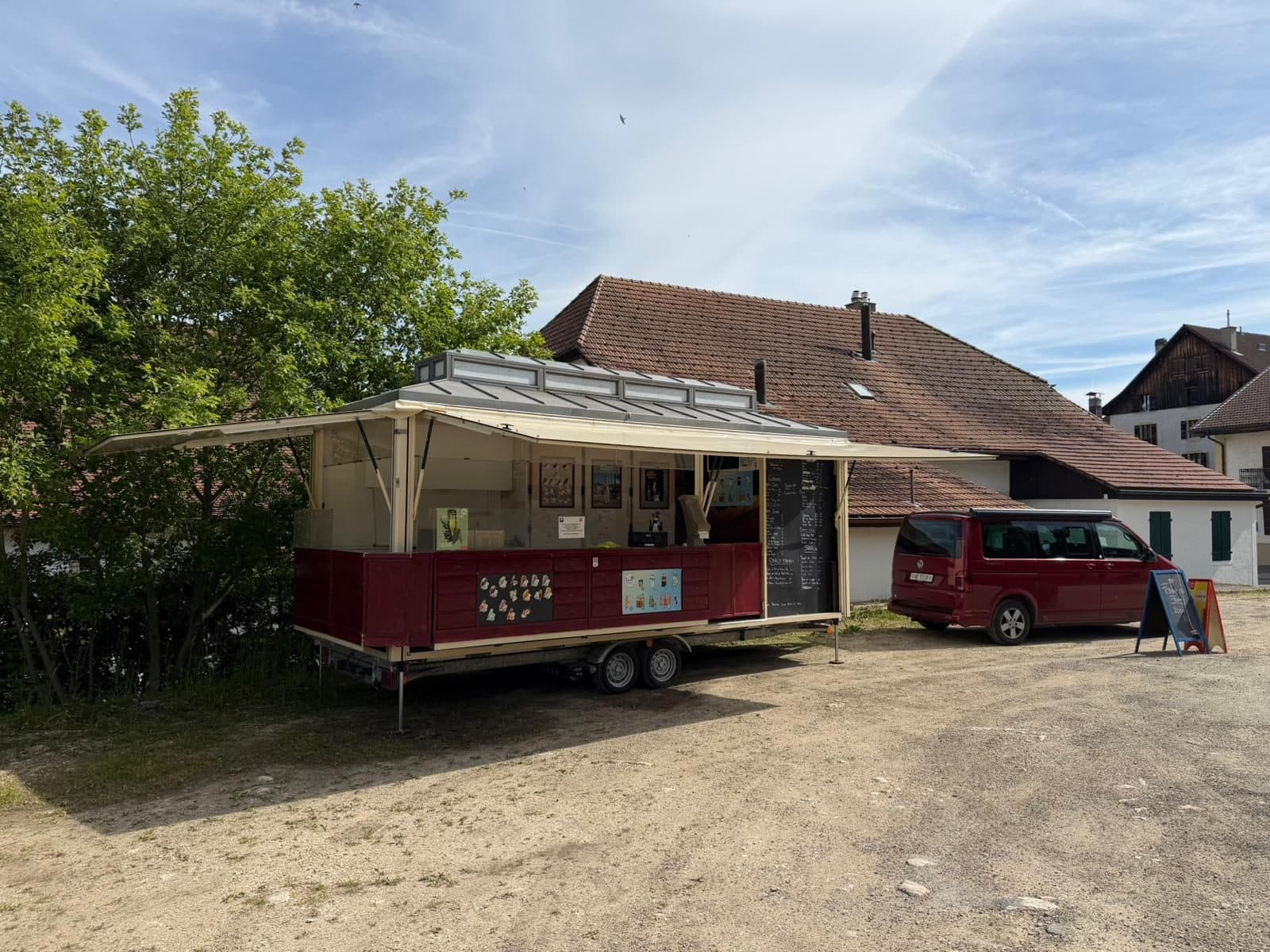 Food truck équipé à vendre à Neuchâtel, NE - 2