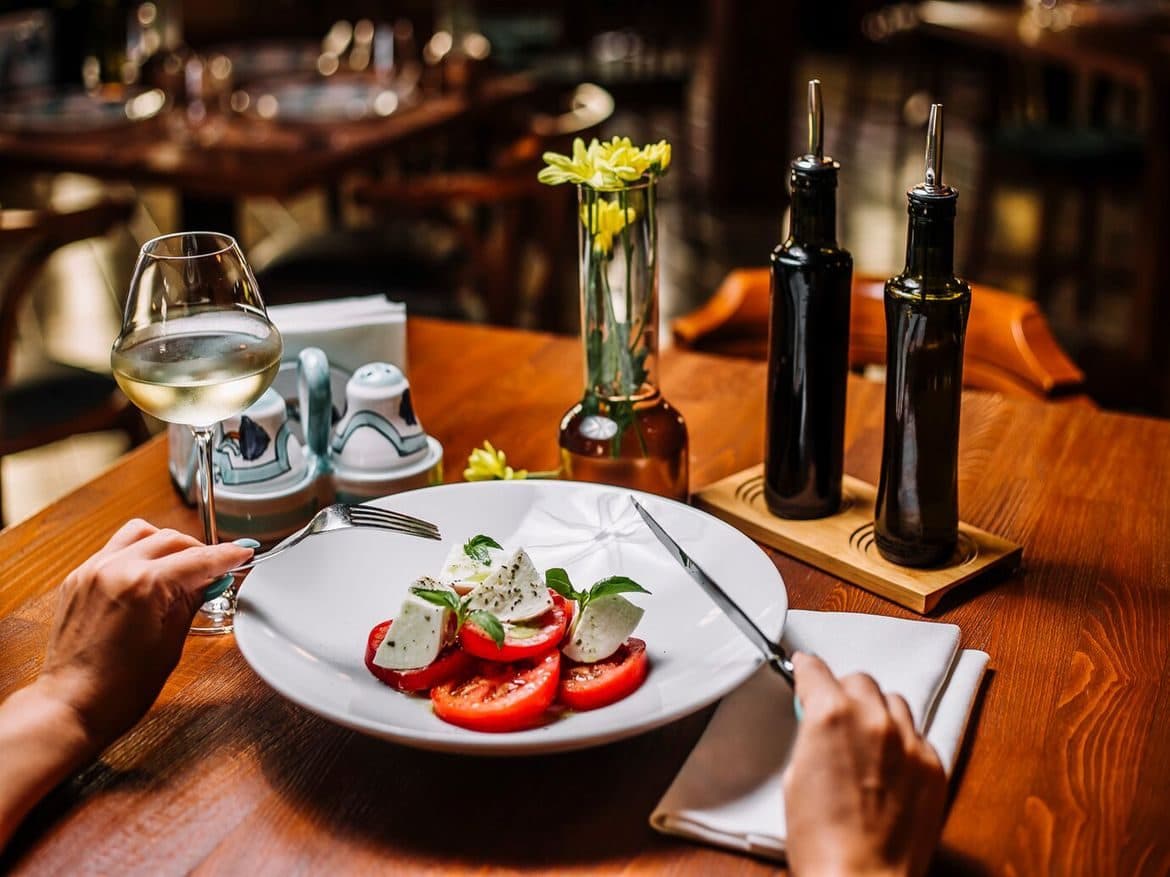 Épicerie-Restaurant avec terrasse à vendre à Genève