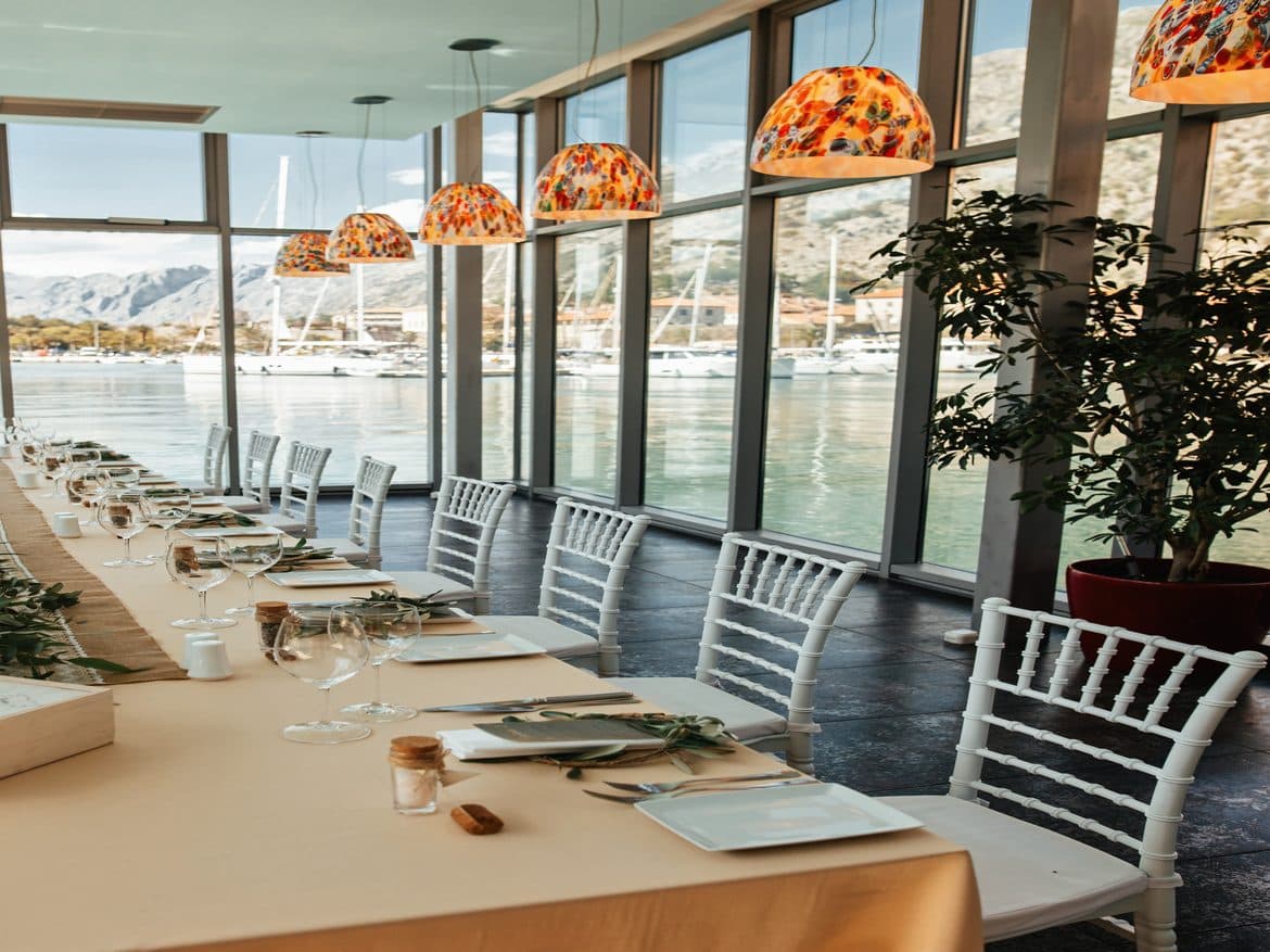 Restaurant avec terrasse 120 places à vendre, VD